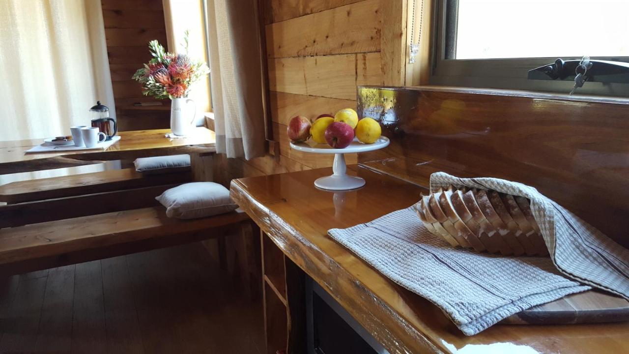 Rustic Hut Bush Retreat Panzió Penguin Kültér fotó